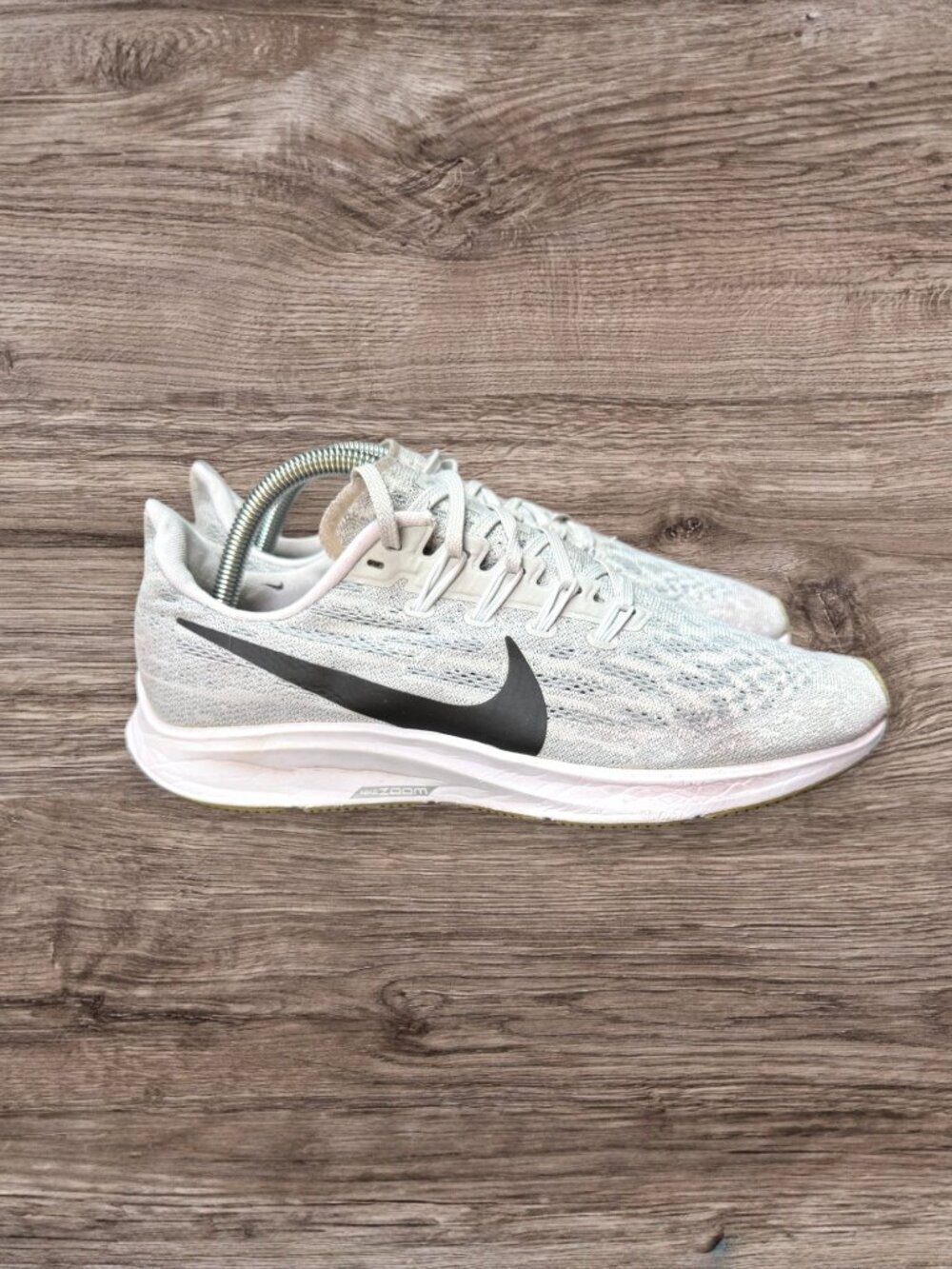 Nike Air Zoom Pegasus 35 Running Shoes Women’s 9 Gray Athletic Sneaker